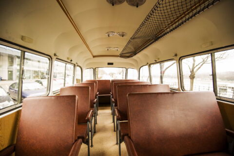 Robur Tours, buszbérlés, buszkölcsönzés, személyszállítás, esküvői kocsi, esküvői busz, legénybúcsú, leánybúcsú, csapatépítő tréning, városnézés, személyszállítás, programszervezés, partyszervezés, szülinapi buli